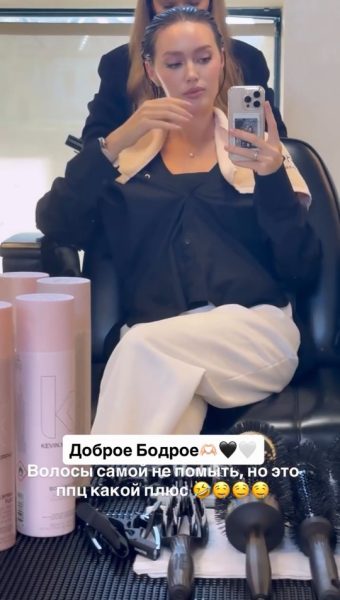 Жена Тарасова, Анастасия Костенко,  не может вымыть голову после пластики груди