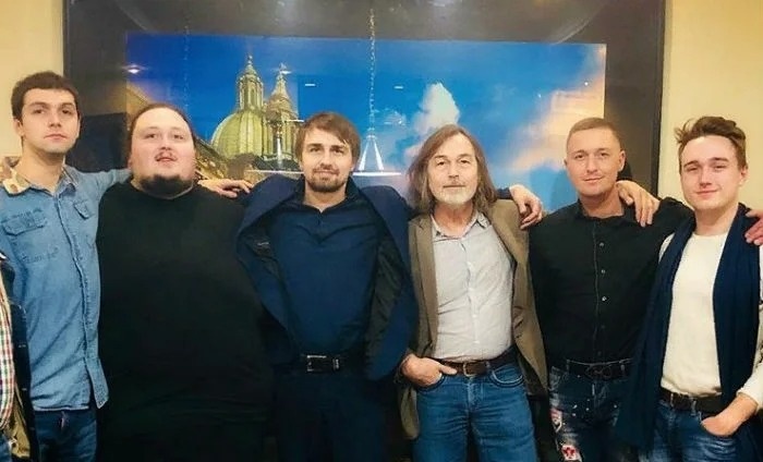 У Никаса Сафронова 6 официально признанных сыновей.