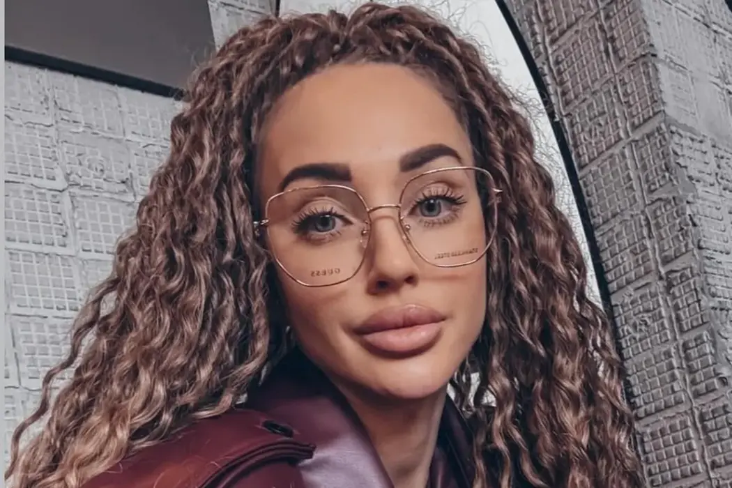 197ac3d3af65cb83b8bc8da447a3567d