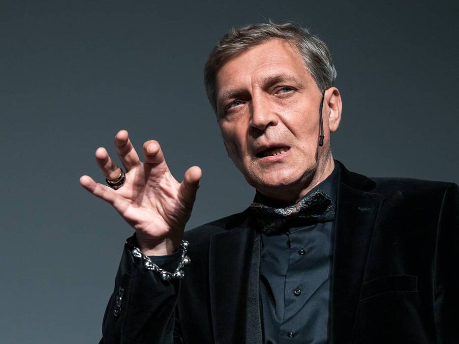 318e6714b2098d2bc357bfafa81e078c