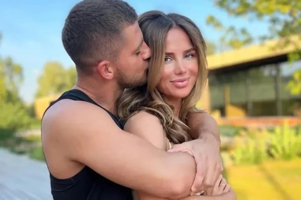 525aa8b75819389bf63a42684d054b63