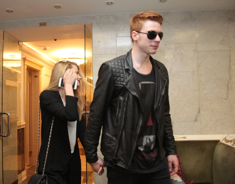 6915dac1e539e715b9d9e15589803b85