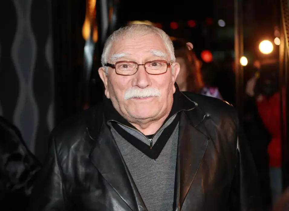 ff62ddd1b1f32ce74dc7bb551b0f8cb4