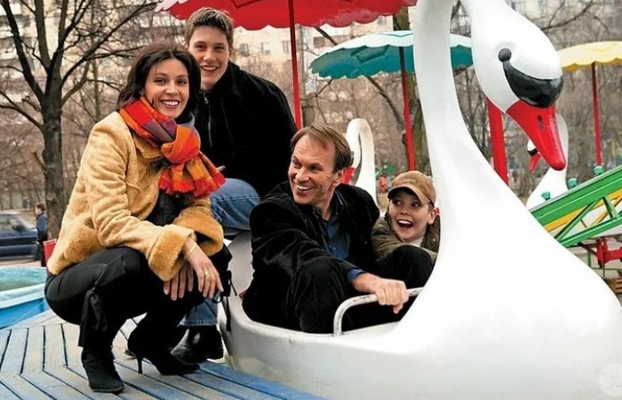 «Донашивал» брак, пока жена скандалила: судьба детей Алексея Гуськова