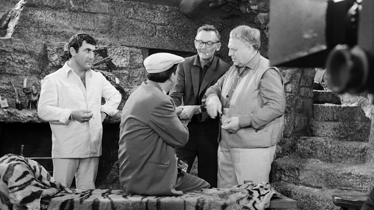 Оскорблённая Светличная и покалеченный Никулин: тайны «Бриллиантовой руки»