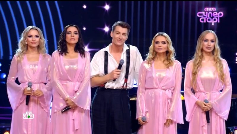 Драма на сцене: кто покинул «Суперстар» накануне финала?