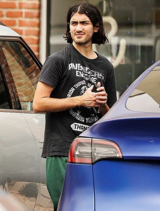 Принц, Пэрис и Биги: как выросли дети Майкла Джексона и почему остались без наследства, 25 лет спустя