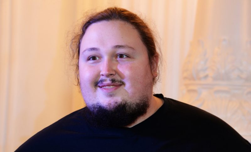 Трагедии и триумфы: как сын Никаса Сафронова стал заложником веса и славы