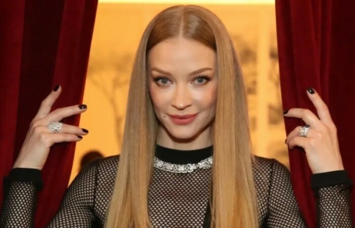 Звёзды, которые вычеркнули родителей из своей жизни: истории разрыва и боли