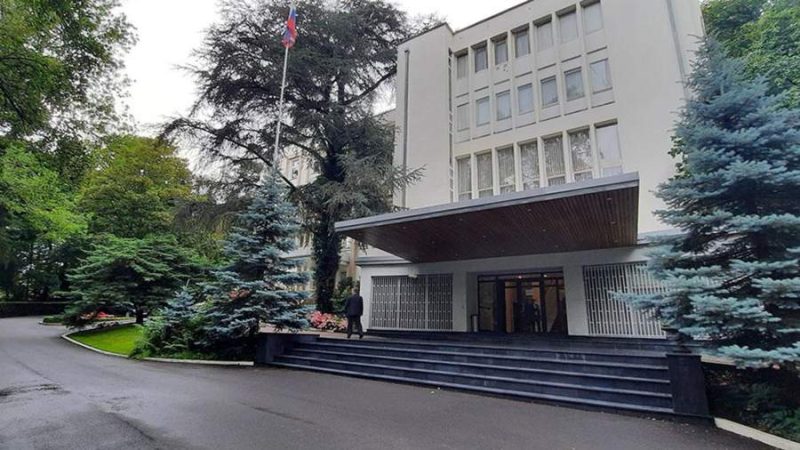 Карлик против великана: зачем министр Бельгии пригрозил Москве?