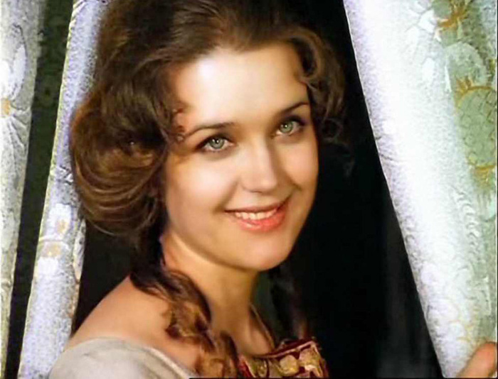 Красота как проклятие: почему Алфёрова страдала из-за внешности?