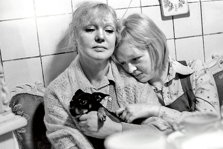 «Секретная дача» Гурченко: почему заброшенный дом стал яблоком раздора для её семьи