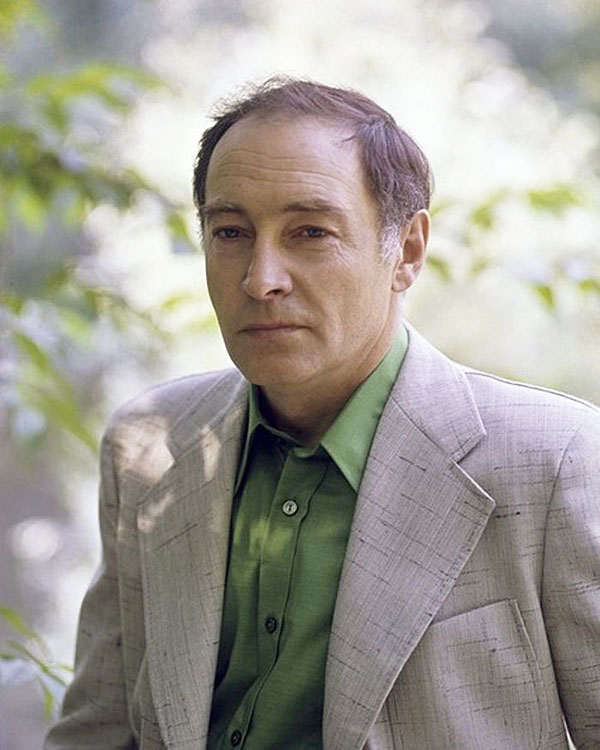 Тайны личной жизни Штирлица: почему Тихонов отвернулся от церкви?