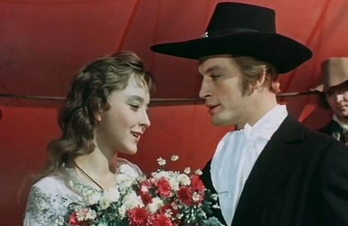 От «Морозко» до «Гардемаринов»: как Изотов, Лановой и Харатьян стали красавцами с помощью грима