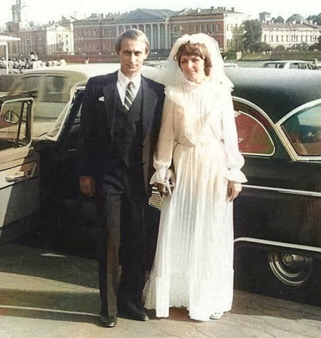 Вы не поверите, как выглядели эти звёзды на своих свадьбах!