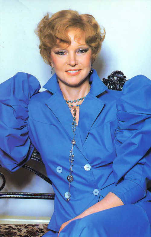 «Секретная дача» Гурченко: почему заброшенный дом стал яблоком раздора для её семьи