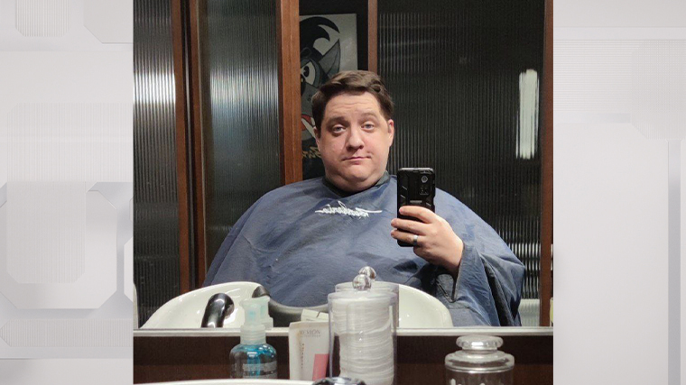 Он смеялся сквозь боль: жизнь Романа Попова, оборванная недугом