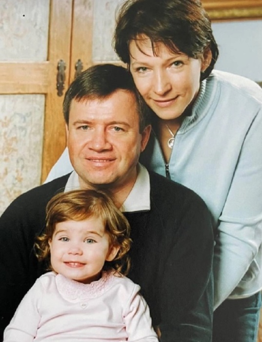 Ради Березовского бросила футболиста: как живёт внучка Ельцина