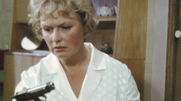 Оскорблённая Светличная и покалеченный Никулин: тайны «Бриллиантовой руки»