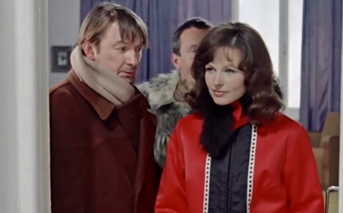 Тайна Людмилы из «Джентльменов удачи»: почему замужняя женщина оказалась с чужими мужчинами на даче