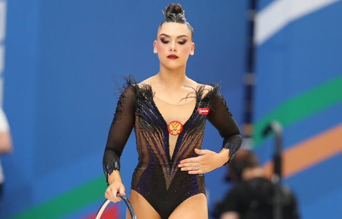 Золото через боль и слёзы: почему Лалу Крамаренко не пустили на Олимпиаду из-за снимка с тренером