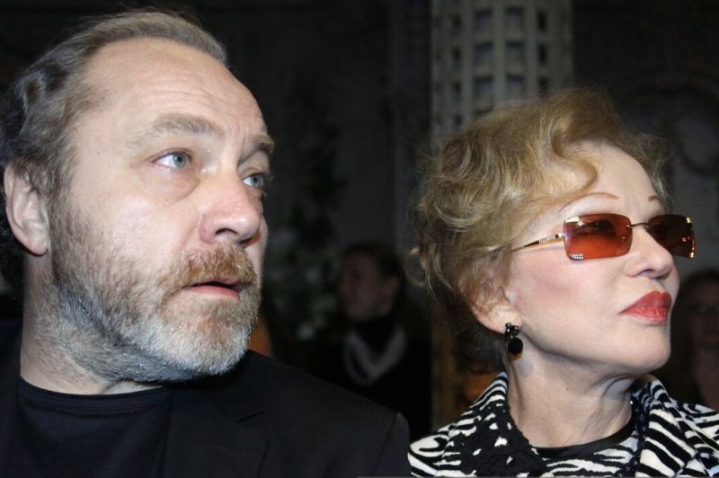 «Секретная дача» Гурченко: почему заброшенный дом стал яблоком раздора для её семьи