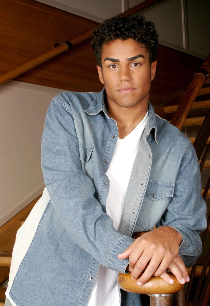 45 лет Ким Кардашьян: пластика, скандалы и миллионы за развод. Что скрывает дива?