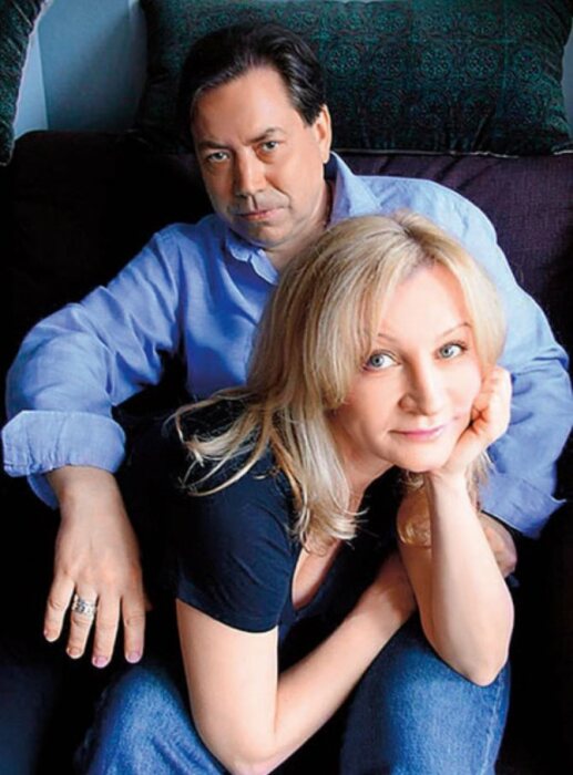 Муж ревновал к "беременности" на съемках: личная жизнь актрисы Анны Якуниной