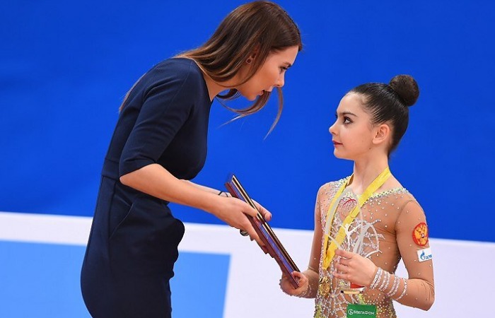 Золото через боль и слёзы: почему Лалу Крамаренко не пустили на Олимпиаду из-за снимка с тренером