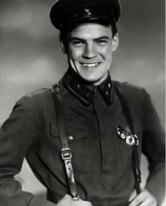 Михаил Глузский встретил молодую Веру Глаголеву в 70 лет — и жена отнеслась к этому с пониманием