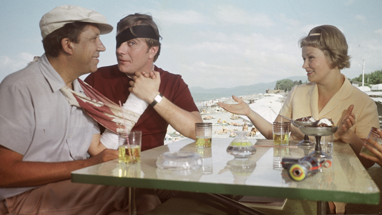 Оскорблённая Светличная и покалеченный Никулин: тайны «Бриллиантовой руки»