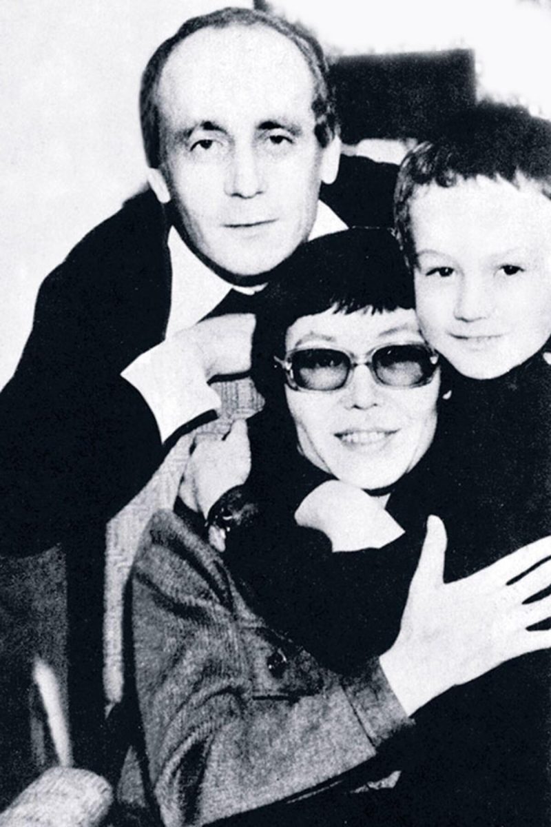 Трагическая судьба сына Динары Асановой: почему он живёт в лесу?