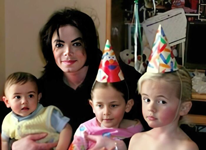 Принц, Пэрис и Биги: как выросли дети Майкла Джексона и почему остались без наследства, 25 лет спустя