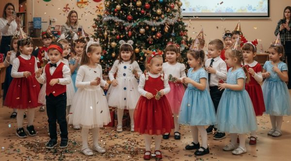 Первый класс и Новый год: как создать волшебство без стресса для родителей