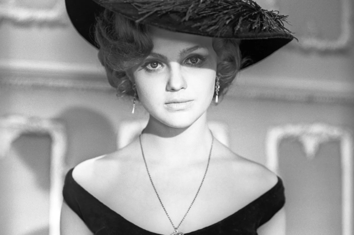 Она развалила легендарные «Песняры»: правда о жене Мулявина, которую ненавидели музыканты