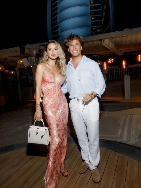 Галкин* на коленях перед Лободой: песня на украинском и танцы