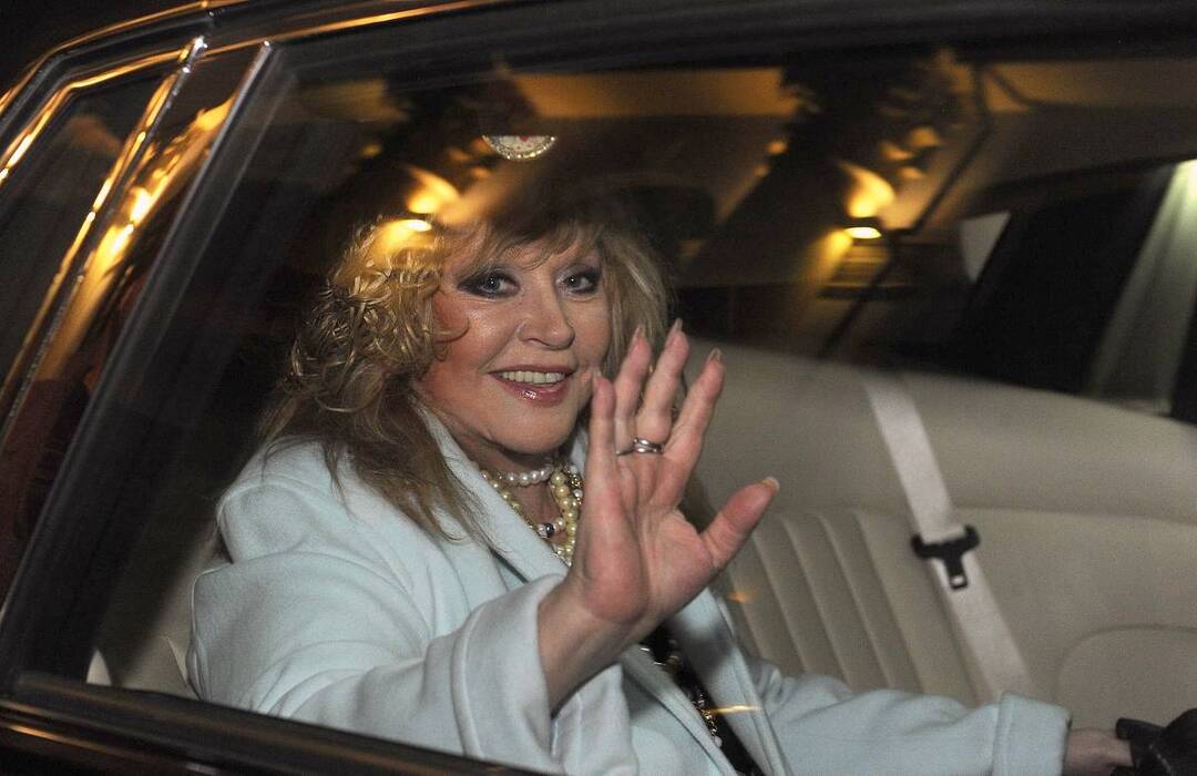 3a1418e3006827e8c5a2bfce305795ea