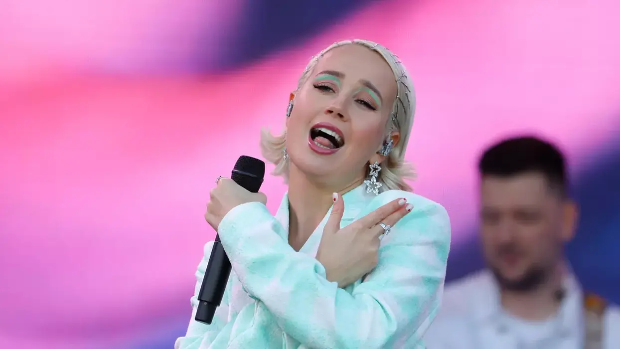 74e217cc0db94e6e9489f1d1f482c10a