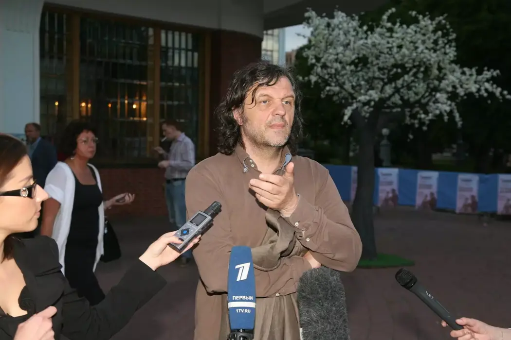 cd3198db015917e9f553bb69666a379f