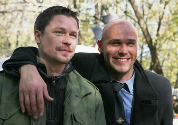 «Постоянно ругались и срывали съемки»: как сложилась жизнь Дениса Рожкова после 15 лет славы и почему он ушел из профессии