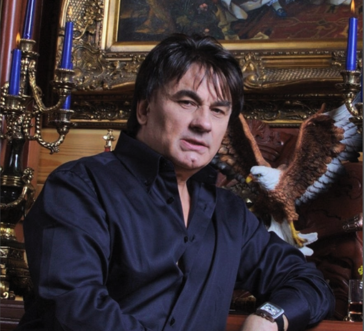 «Ей не нужны были эти часы!»: как 310-тысячный подарок стал причиной скандалов Серова с бывшей женой и внебрачными детьми