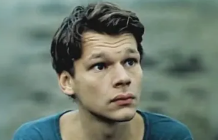 «Он не актерствовал, он просто жил в кадре»: 27-летний Никита Михайловский умер от лейкемии, так и не узнав о сыне