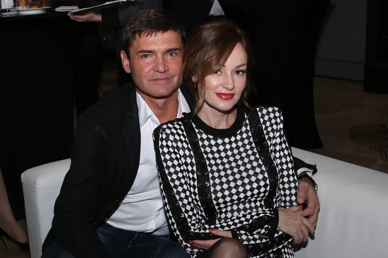 «Изменяла даже с крестником»: что случилось с 59-летним Игорем Лифановым, обвинившим молодую жену в предательстве