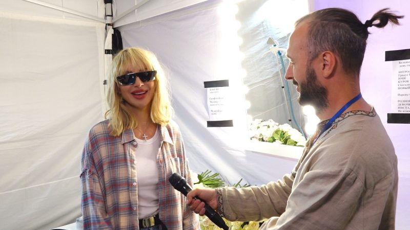 «Я еще и без шапки гуляю!»: почему сбежавшие звезды жалуются на отсутствие денег и забвение в чужой стране