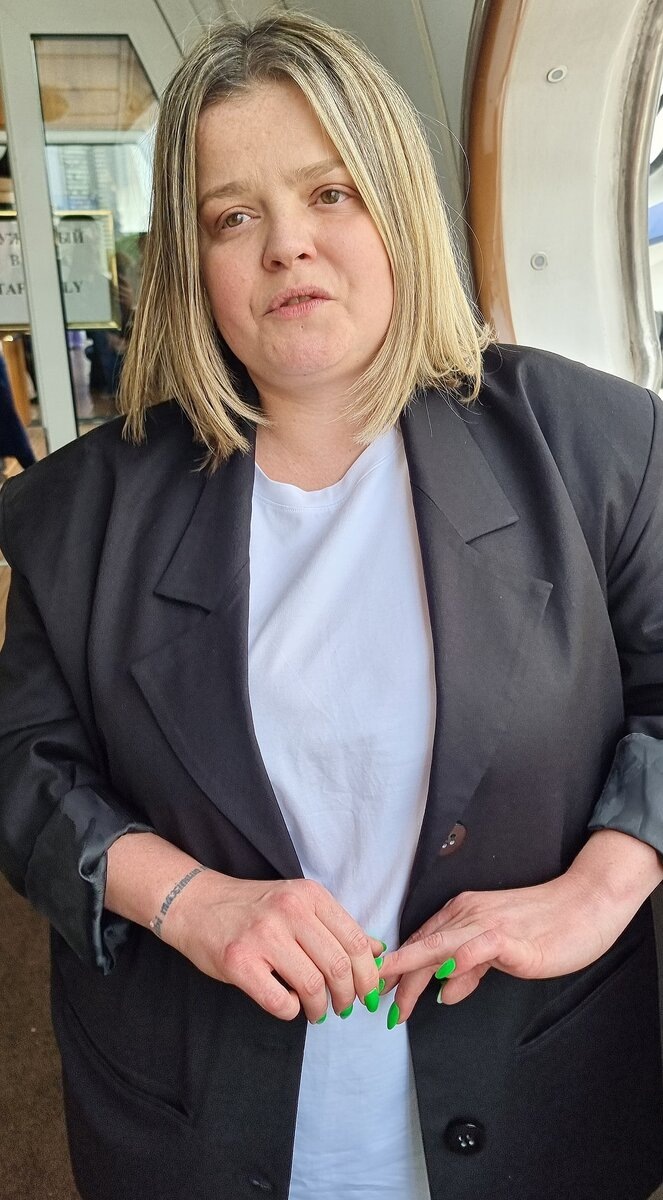 «Он кормил Ларису этими баснями лет пять»: почему Долина рассталась с молодым мужем и что говорят о тайном отце её внучки?