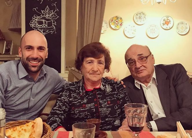 «Человек я очень вспыльчивый»: почему победитель «Танцев со звёздами» Евгений Папунаишвили закрыл школу и ушёл от красавицы-итальянки?