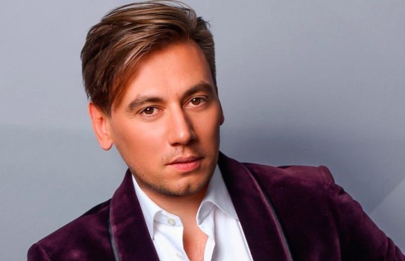 «Виделись только в аэропорту»: как «Народный артист» Руслан Алехно потерял жену, а затем и популярность