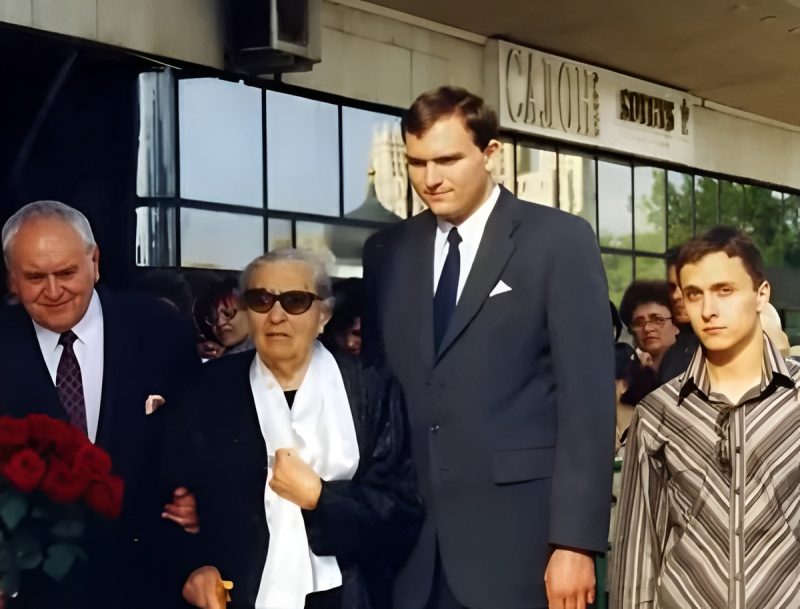 «У меня есть два Збышека»: почему единственный сын Анны Герман так и не создал семью в 50 лет?