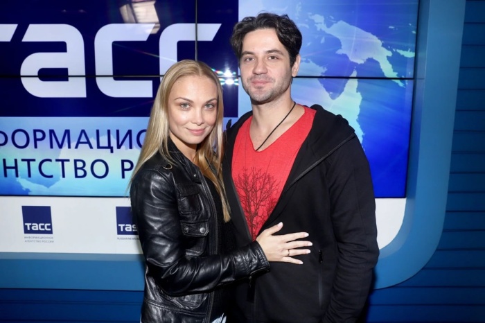 «Пороховая бочка»: почему после 5 лет брака рушится идеальная семья Арнтгольц и Богатырёва