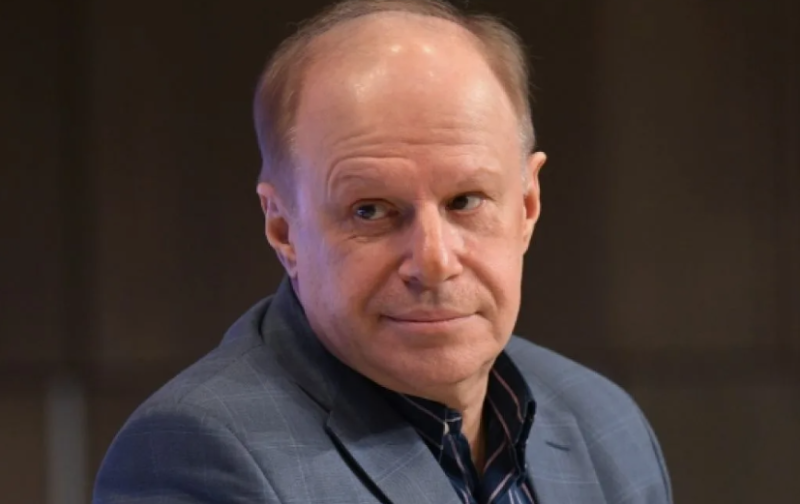 «Ей не место на сцене!»: как преподаватель МХАТа не признавал звезду «Бандитского Петербурга», а муж-миллионер притворился водителем